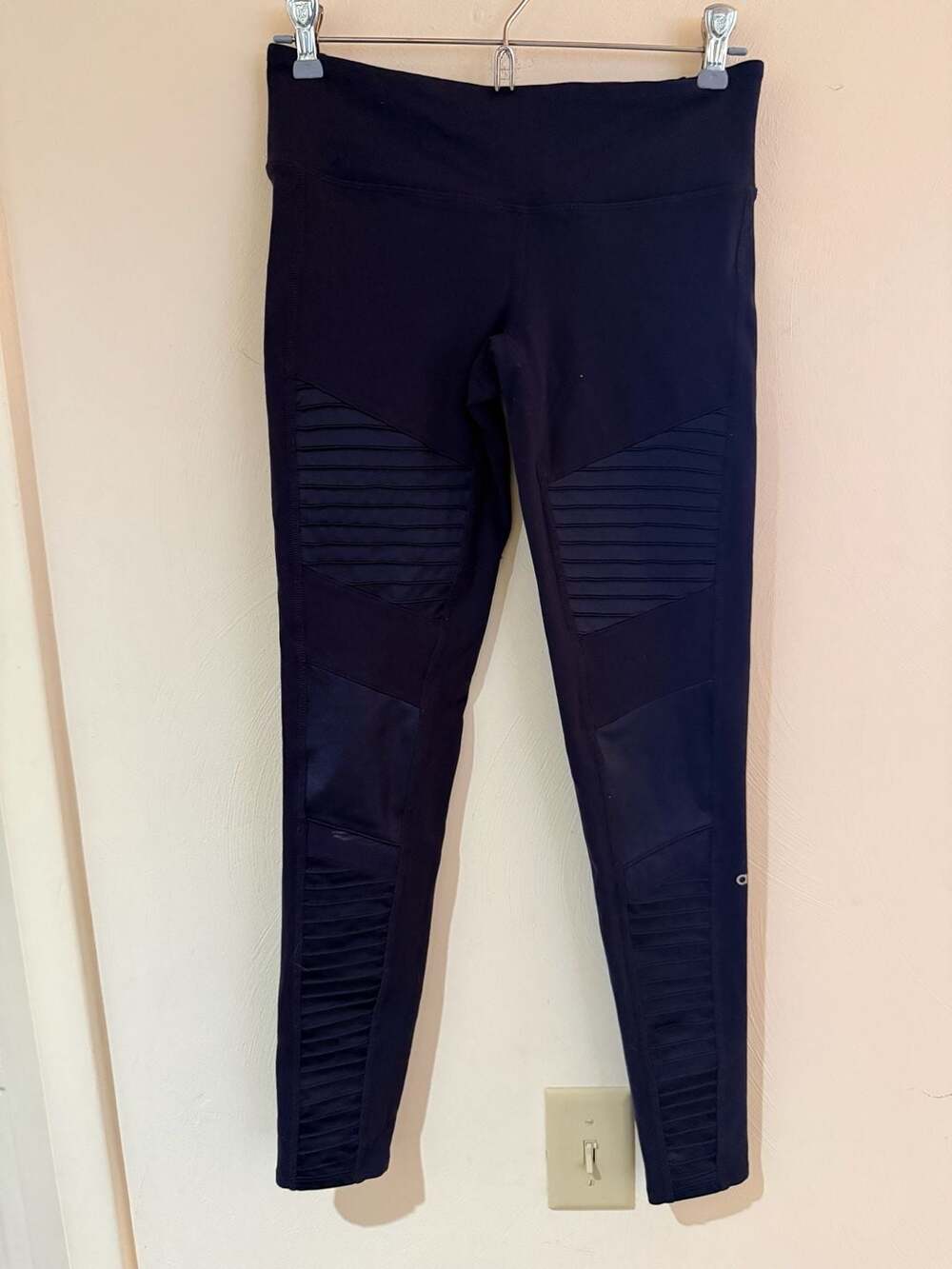 ALO Yoga Moto Leggings Women’s S Navy Blue High Rise Ribbed Panel 28”